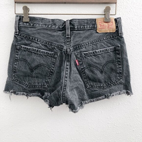 LEVI'S 501 Charcoal Denim Shorts No Size Tag Check Measurements - Picture 2 of 9